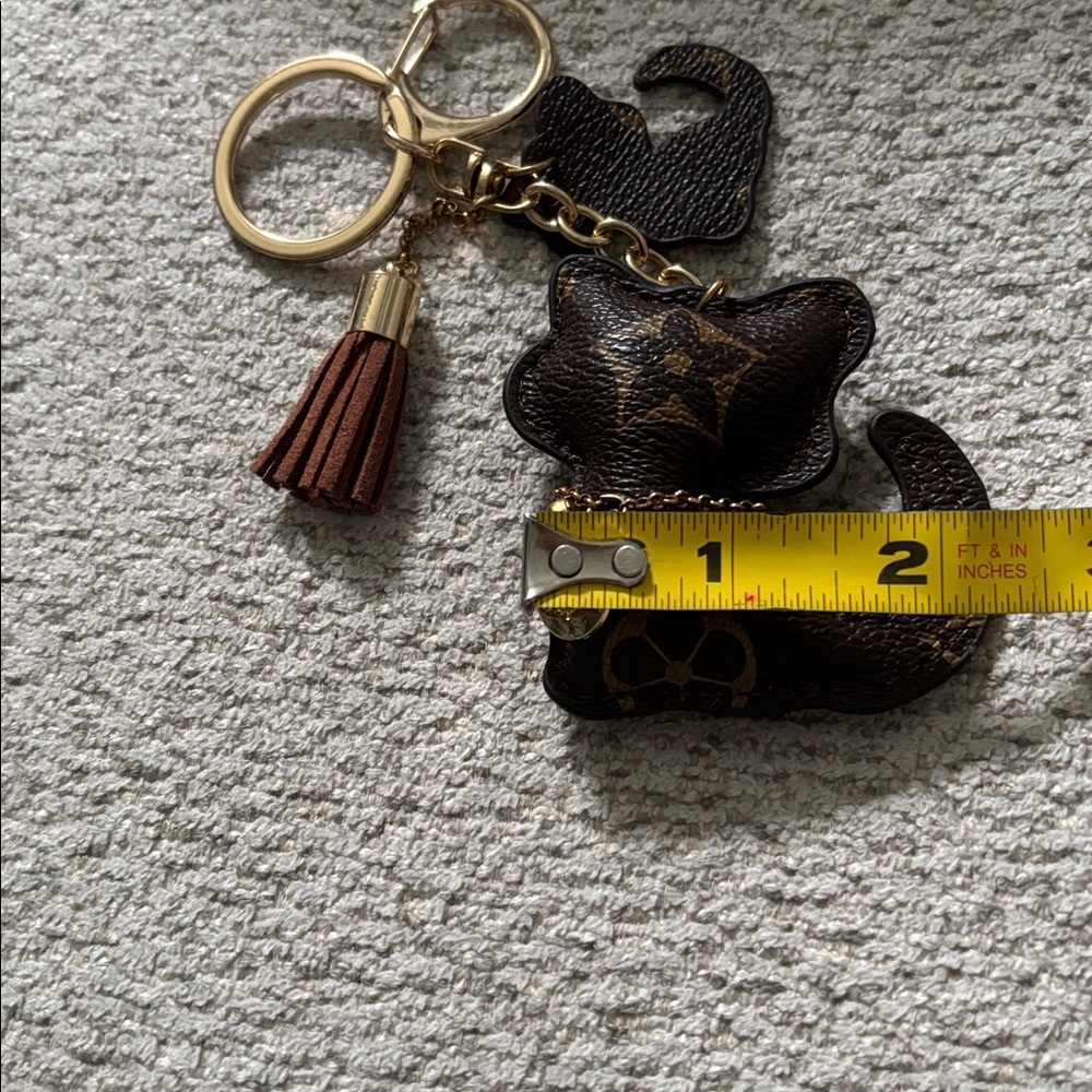 Brown and Gold Keychain with Tassel - Picture 4 of 7
